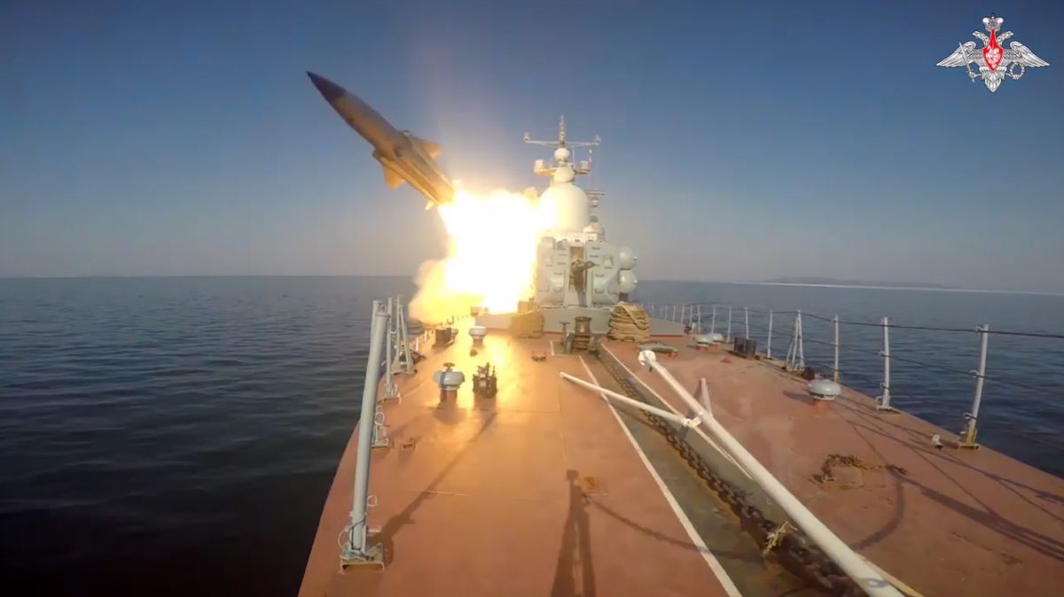 Rusko testovalo v Japonském moři nadzvukové střely
